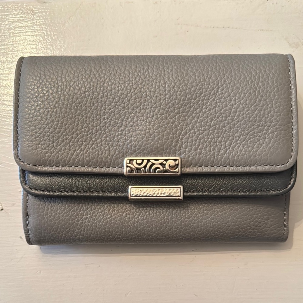Brighton Barbados Double Flap Medium Wallet 
Color: Dove